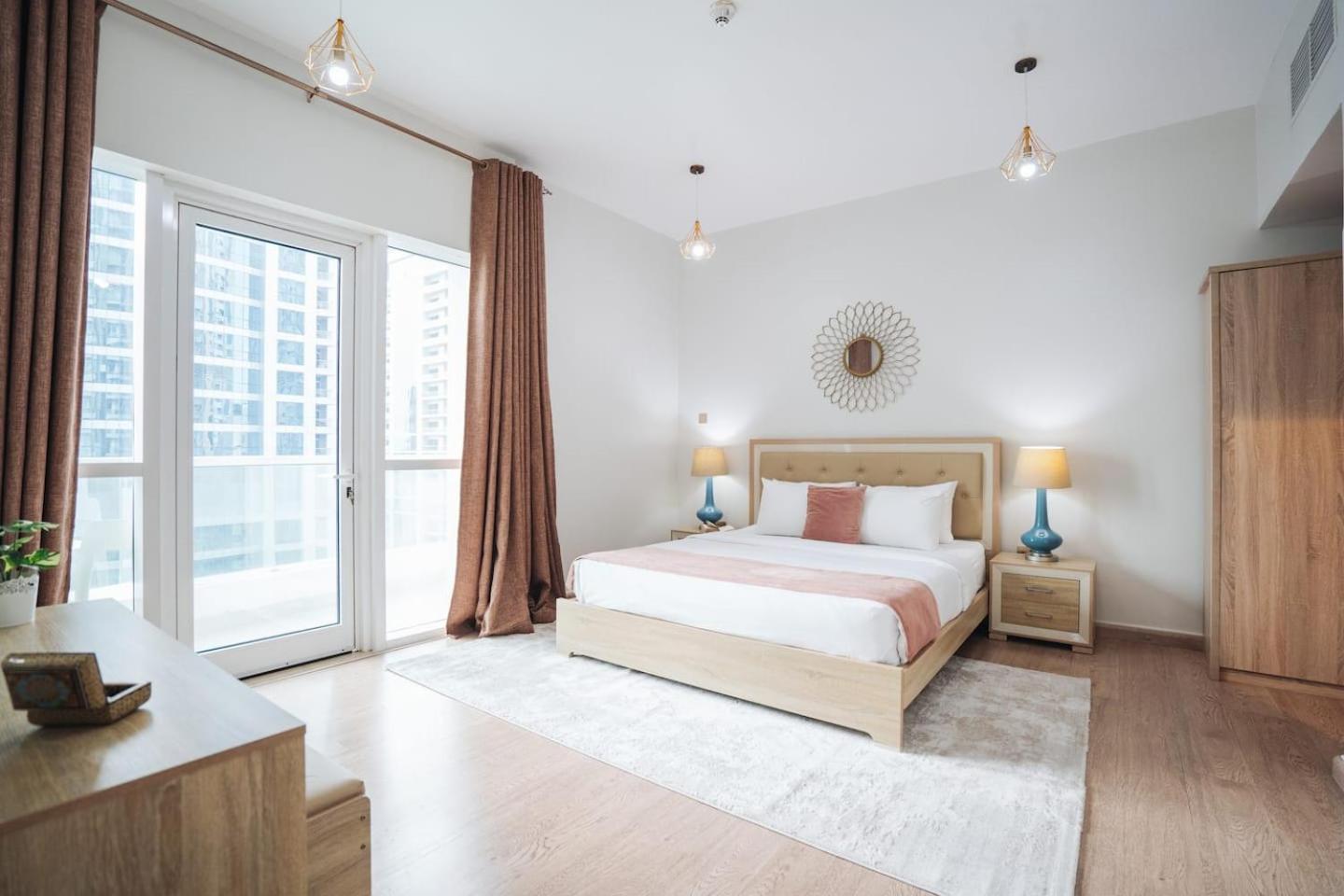Views To Feed Your Soul On 60Th Floor Aparthotel Dubai Exterior photo